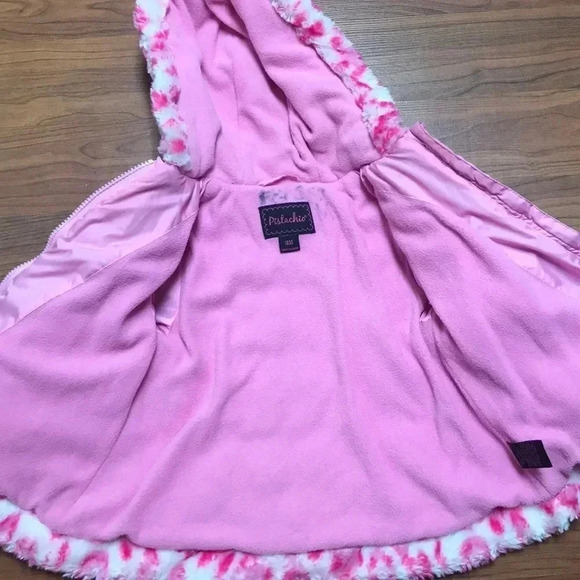 Toddler girl pink puffer jacket, size 18 months - Picture 3 of 10